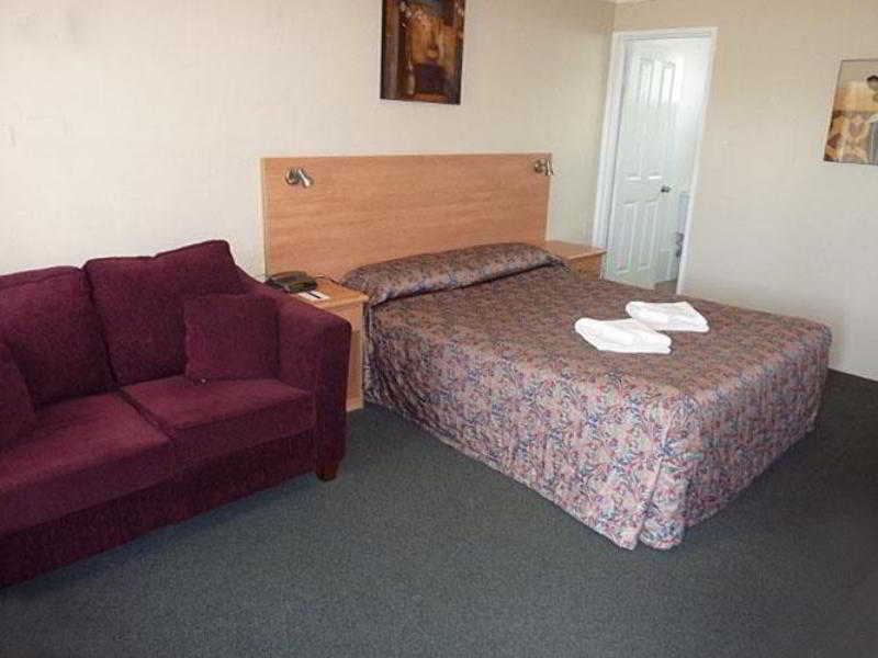 Best Western Coachman'S Inn Motel Bathurst Room photo